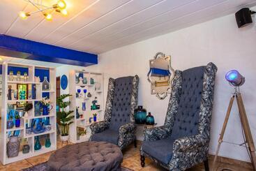 هتل The Villa Manor & Spa