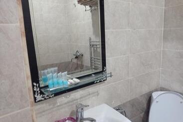 پانسیون Bizim Ev Hostel