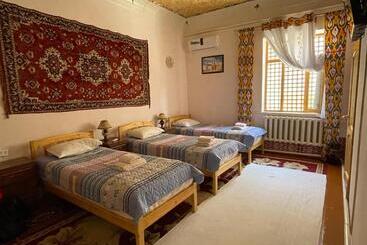 پانسیون Guest House Khiva Boyjon Ota