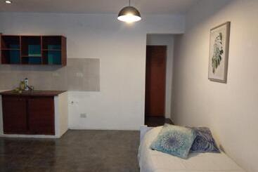 تختخواب و صبحانه Ezeiza Home
