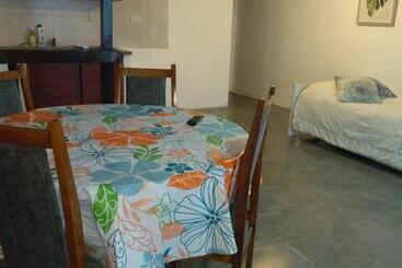 تختخواب و صبحانه Ezeiza Home