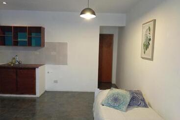 تختخواب و صبحانه Ezeiza Home