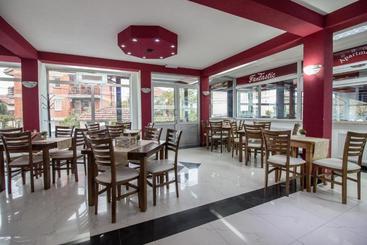 هتل Fantastik Apartments