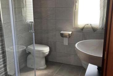 تختخواب و صبحانه L’ulivo