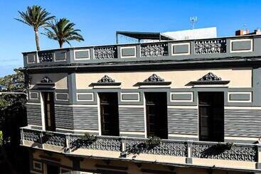 تختخواب و صبحانه Villa Nestor