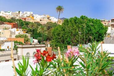 تختخواب و صبحانه Villa Nestor