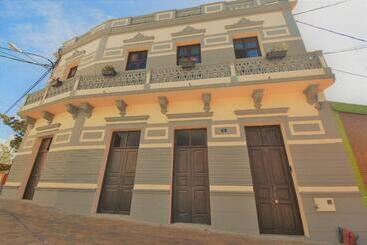 تختخواب و صبحانه Villa Nestor