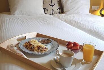 تختخواب و صبحانه Villa Nestor