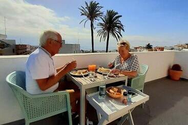 تختخواب و صبحانه Villa Nestor