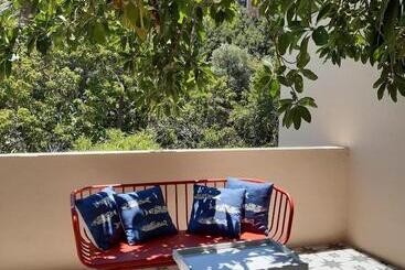 تختخواب و صبحانه Villa Nestor