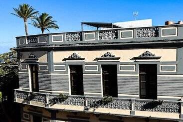 تختخواب و صبحانه Villa Nestor