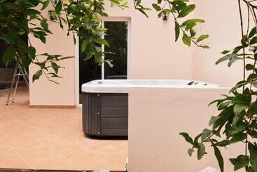 تختخواب و صبحانه Villa Nestor