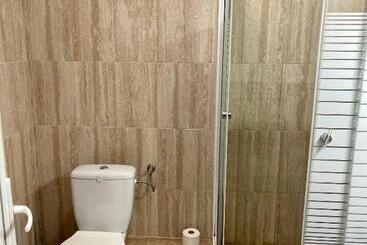 پانسیون Airport Jazmin Guesthouse