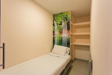 پانسیون Parceros Med Hostel