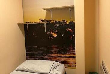 پانسیون Parceros Med Hostel
