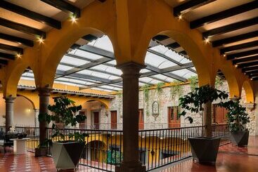 هتل Boutique Casa Zevallos