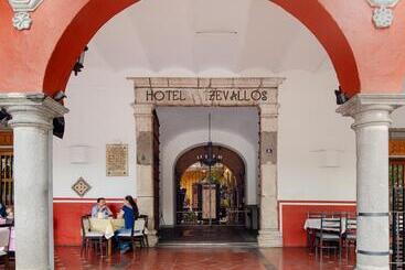 هتل Boutique Casa Zevallos