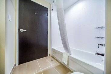 هتل Comfort Inn & Suites North Platte I80