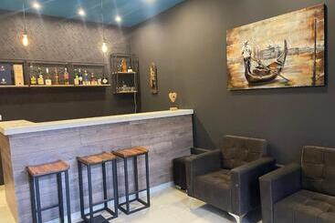 تختخواب و صبحانه Ora Apartament