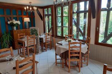 هتل Le Saint Hubert
