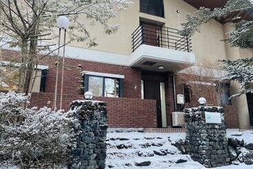ریوکان Ikoi Villa