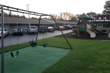 Black Hawk Motel & Suites