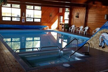 Black Hawk Motel & Suites
