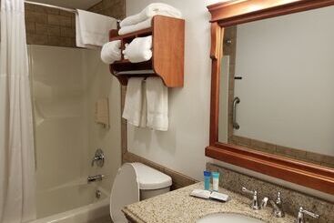 Black Hawk Motel & Suites