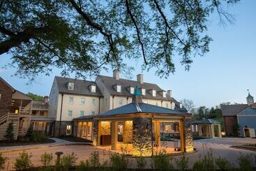 Boar's Head Resort