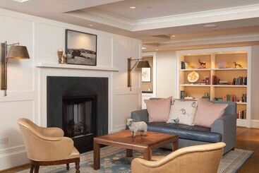 Boar's Head Resort