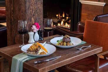 Boar's Head Resort