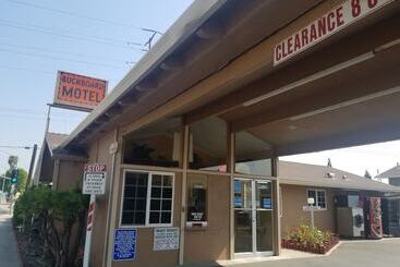 Buckboard Motel