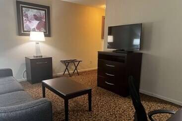 هتل Baymont By Wyndham Houston/westchase