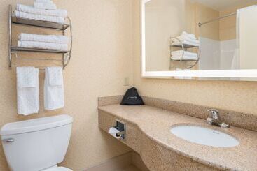 هتل Best Western Plus Keene