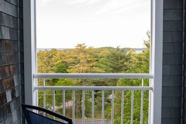 هتل Bluenose Inn   Bar Harbor