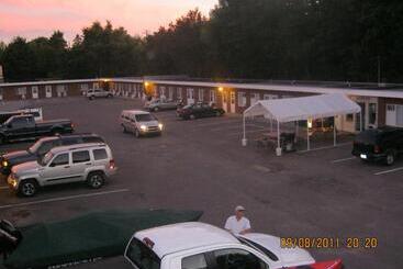 هتل Budget Host Crestview Inn