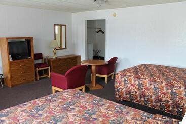 هتل Budget Host Crestview Inn
