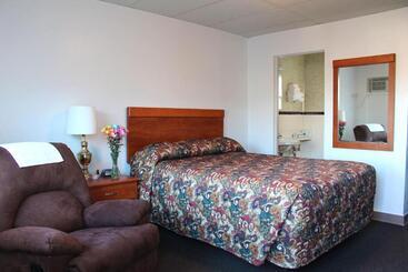 هتل Budget Host Crestview Inn