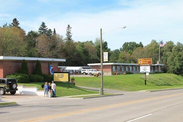 هتل Budget Host Crestview Inn