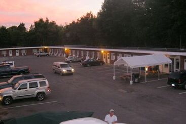 هتل Budget Host Crestview Inn