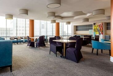 هتل Comfort Inn & Suites Baltimore Inner Harbor