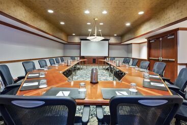 هتل Crowne Plaza Syracuse, An Ihg