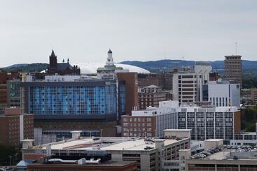 هتل Crowne Plaza Syracuse, An Ihg