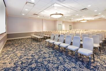 هتل Crowne Plaza Syracuse, An Ihg