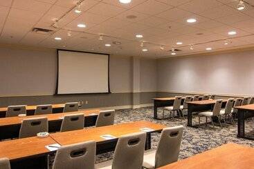 هتل Crowne Plaza Syracuse, An Ihg