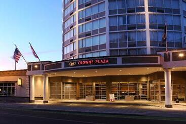 هتل Crowne Plaza Syracuse, An Ihg