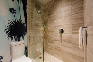 Mosaic Hotel Beverly Hills