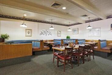 Salt Lake Plaza Hotel Surestay Collection By Best Western