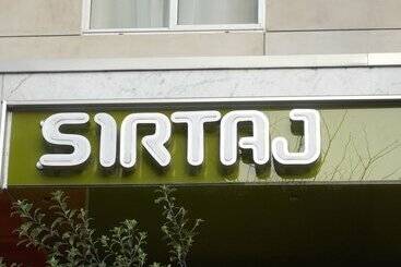 هتل Sirtaj Beverly Hills