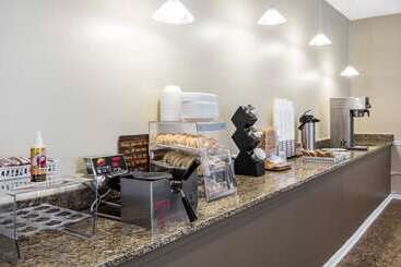 مُتل Rodeway Inn Lyons  La Grange